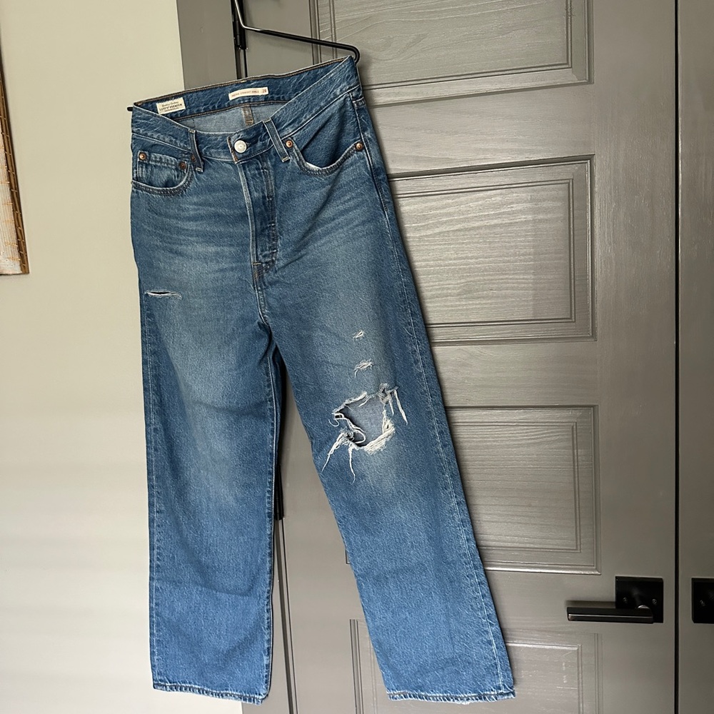 Levi’s Ribcage Ankle Jeans